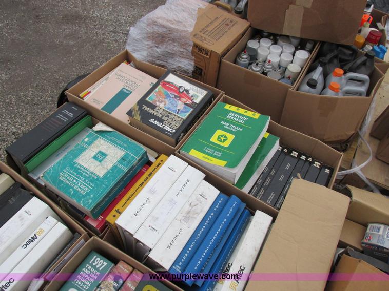 image for item Z9627 Assorted automotive parts