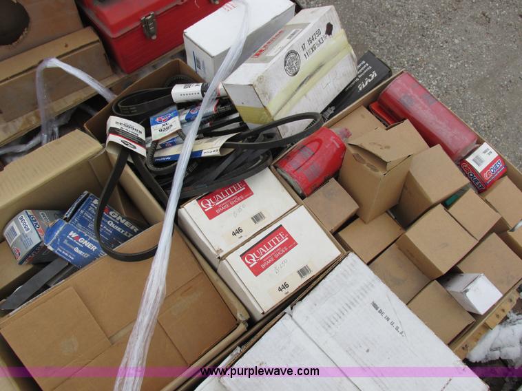 image for item Z9627 Assorted automotive parts