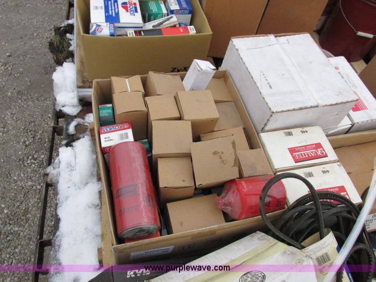 image for item Z9627 Assorted automotive parts