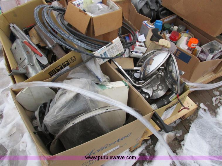 image for item Z9627 Assorted automotive parts