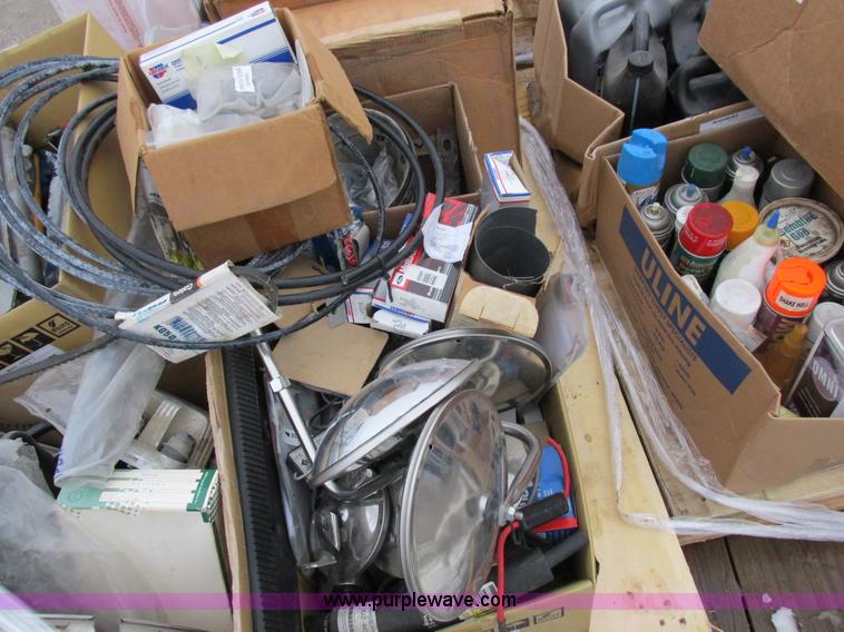 image for item Z9627 Assorted automotive parts