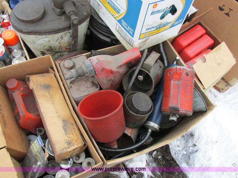 image for item Z9627 Assorted automotive parts