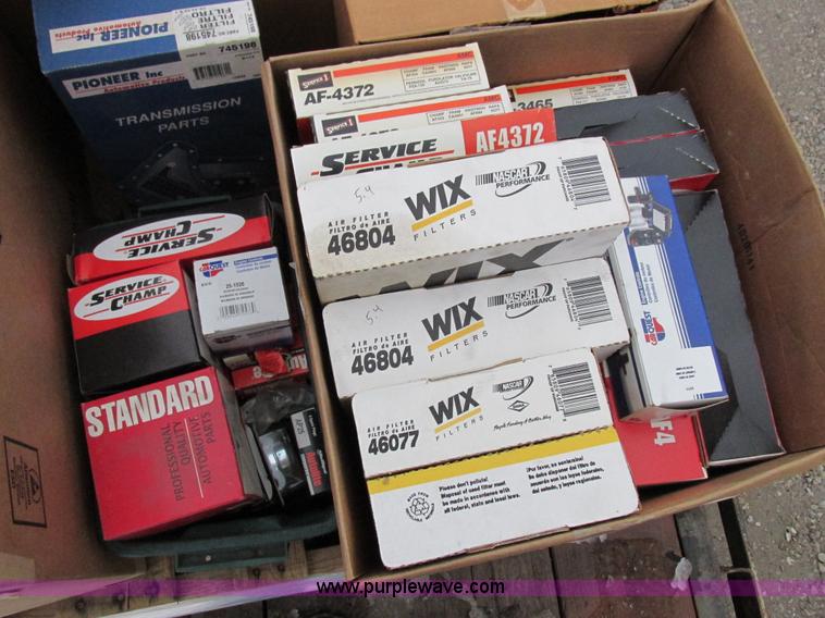 image for item Z9627 Assorted automotive parts