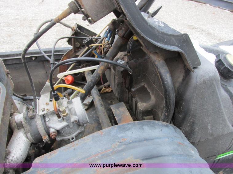 image for item Z9628 Artic Cat 4000 snowmobile