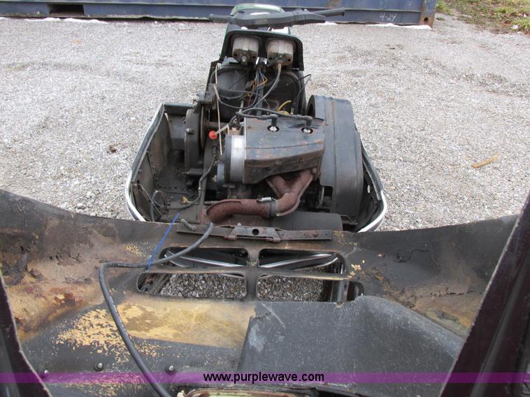 image for item Z9628 Artic Cat 4000 snowmobile