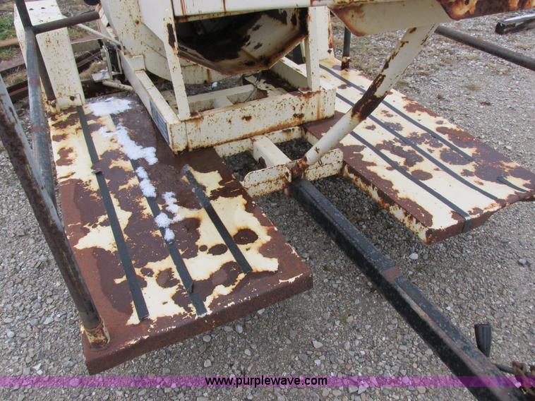 image for item Z9629 Finn B50 straw blower