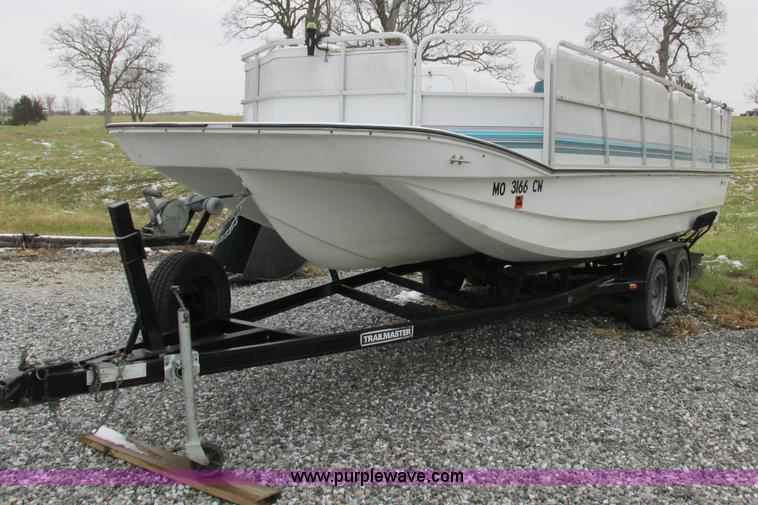 image for item Z9632 1992 Rinker Flotilla III pontoon boat