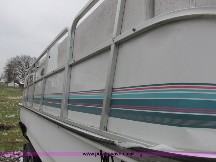 image for item Z9632 1992 Rinker Flotilla III pontoon boat