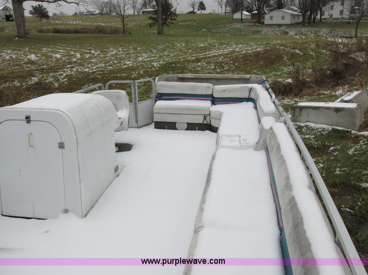 image for item Z9632 1992 Rinker Flotilla III pontoon boat