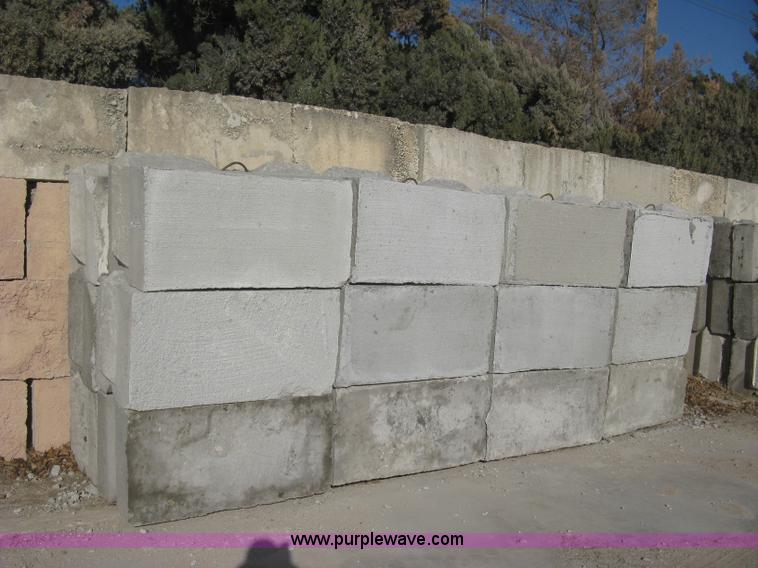 image for item BE9723 (24) concrete edge bunker block