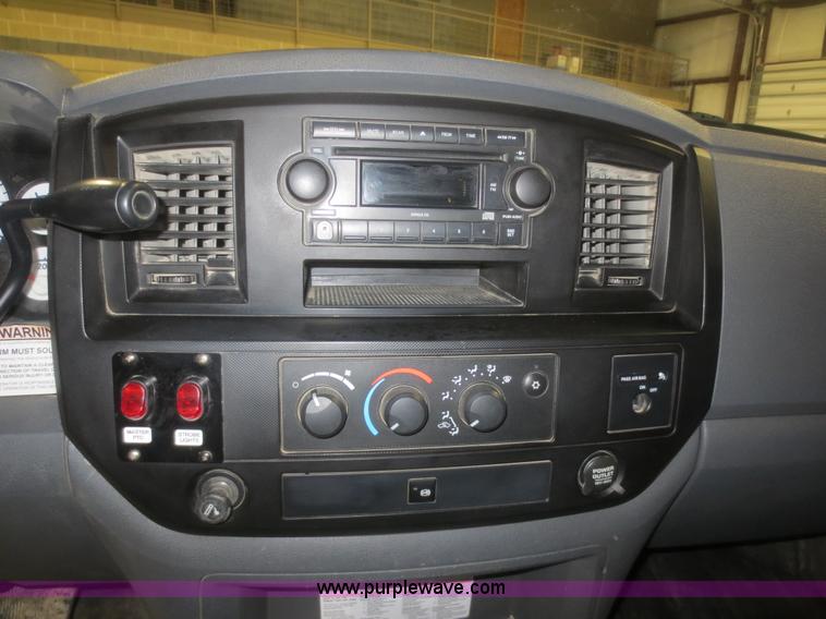 image for item D2242 2010 Dodge Ram 5500 bucket truck