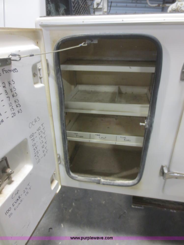 image for item D2242 2010 Dodge Ram 5500 bucket truck