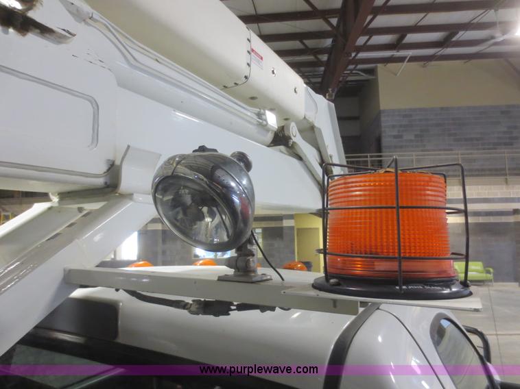 image for item D2242 2010 Dodge Ram 5500 bucket truck