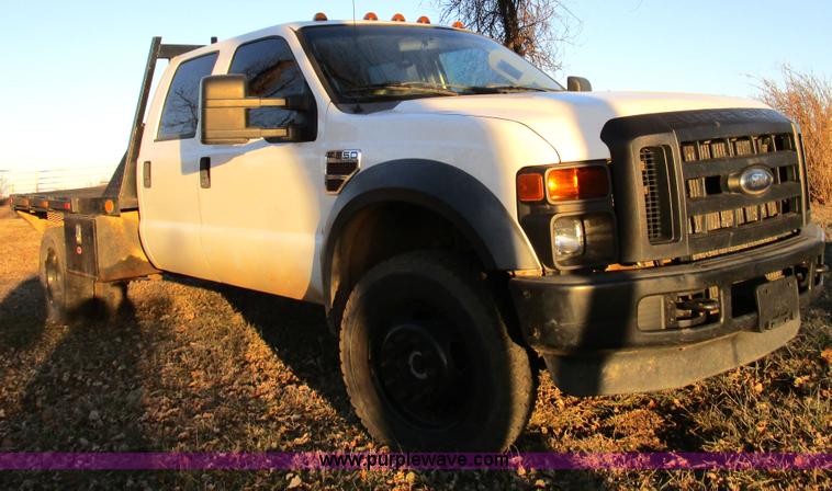 image for item D2244 2008 Ford F550 Super Duty XL flatbed truck