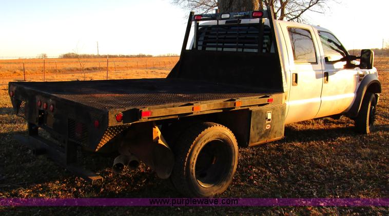 image for item D2244 2008 Ford F550 Super Duty XL flatbed truck