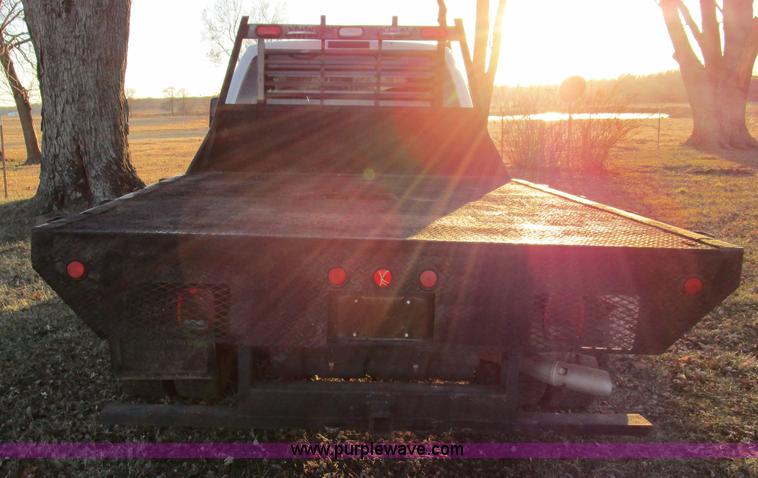 image for item D2244 2008 Ford F550 Super Duty XL flatbed truck