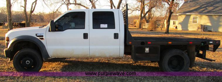 image for item D2244 2008 Ford F550 Super Duty XL flatbed truck