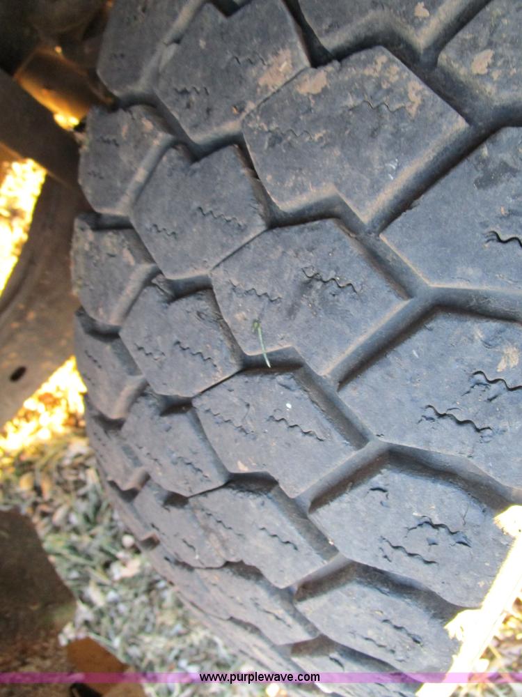 image for item D2244 2008 Ford F550 Super Duty XL flatbed truck