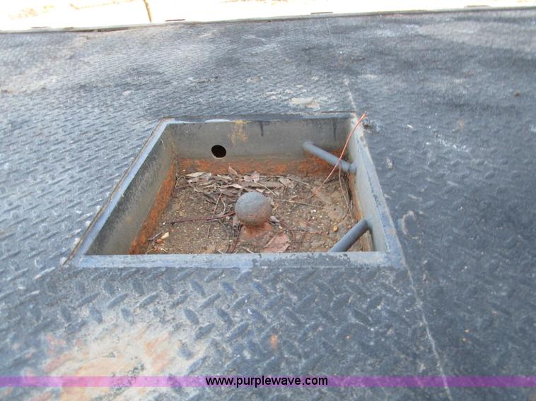 image for item D2244 2008 Ford F550 Super Duty XL flatbed truck