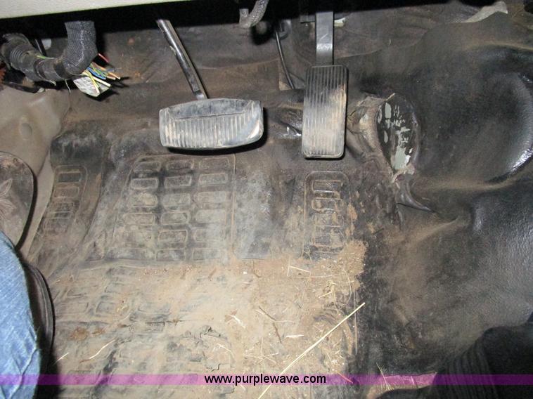 image for item D2244 2008 Ford F550 Super Duty XL flatbed truck