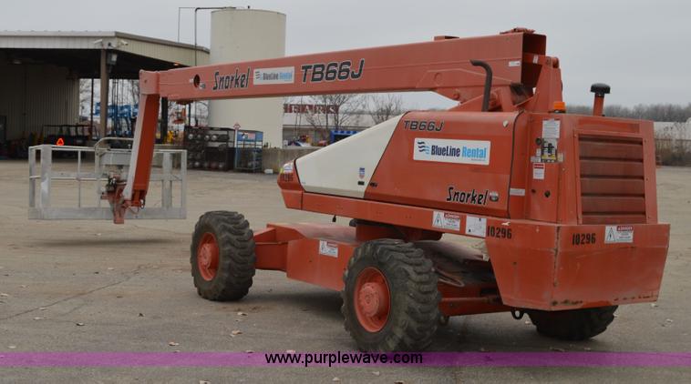image for item F8915 2001 Snorkel TB66J boom lift