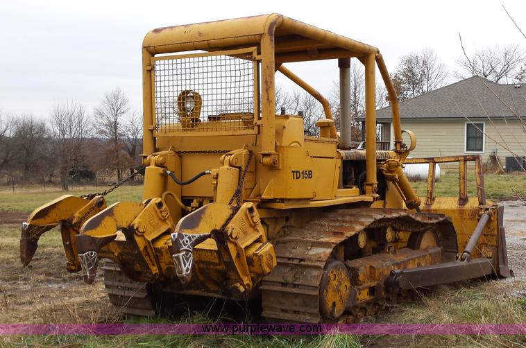 image for item F8928 1971 International TD15B-PS dozer