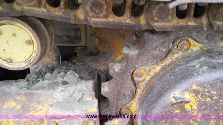 image for item F8928 1971 International TD15B-PS dozer