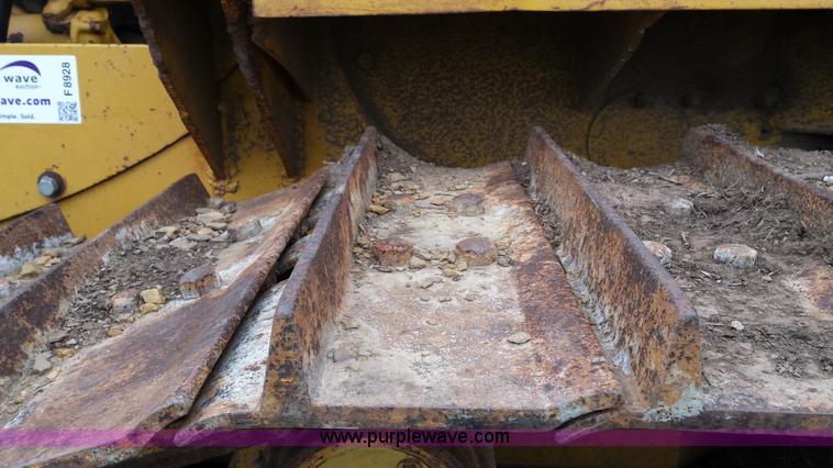 image for item F8928 1971 International TD15B-PS dozer