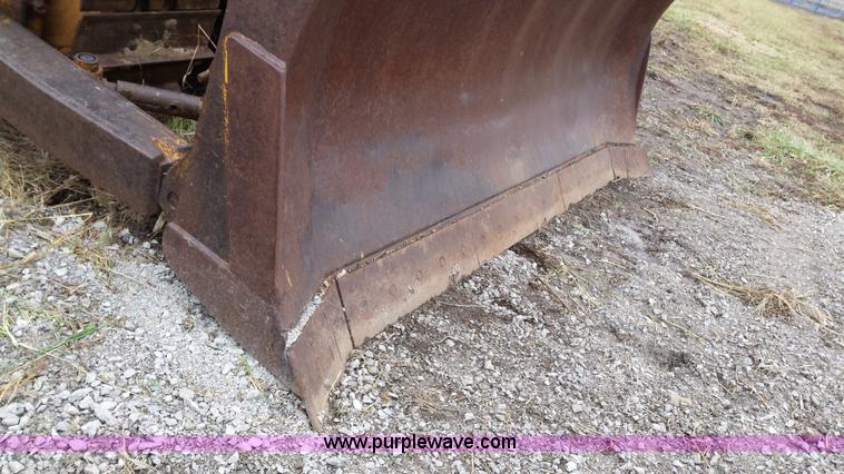 image for item F8928 1971 International TD15B-PS dozer