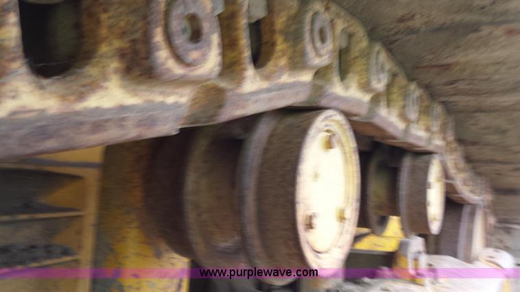 image for item F8928 1971 International TD15B-PS dozer