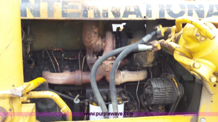 image for item F8928 1971 International TD15B-PS dozer