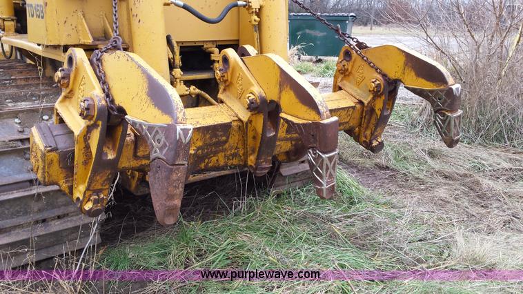 image for item F8928 1971 International TD15B-PS dozer