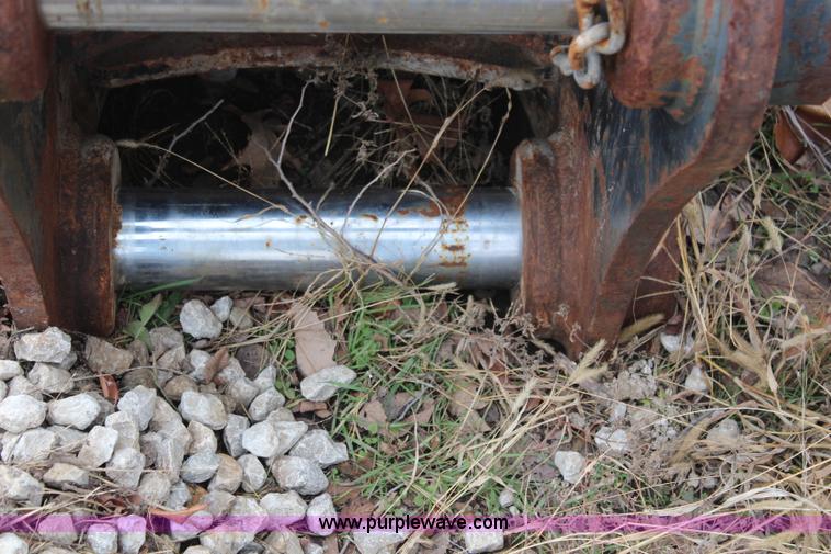 image for item G5231 Caterpillar H120 hydraulic breaker