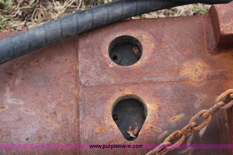 image for item G5231 Caterpillar H120 hydraulic breaker