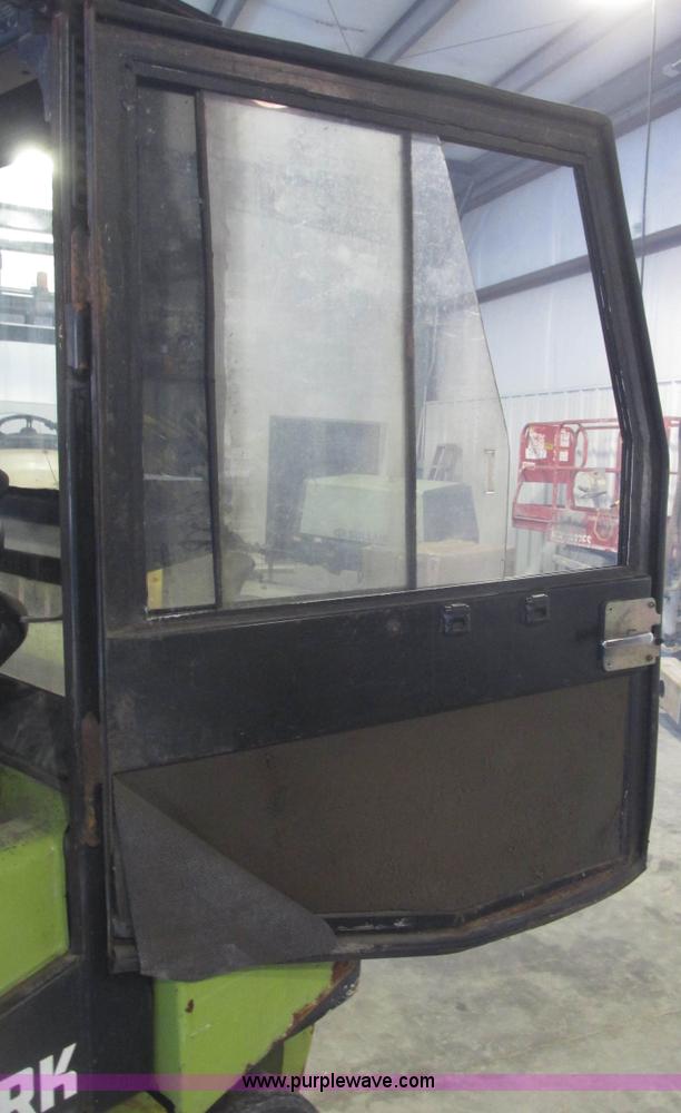 image for item G9839 1998 Clark CGP30 Gensis Type D forklift