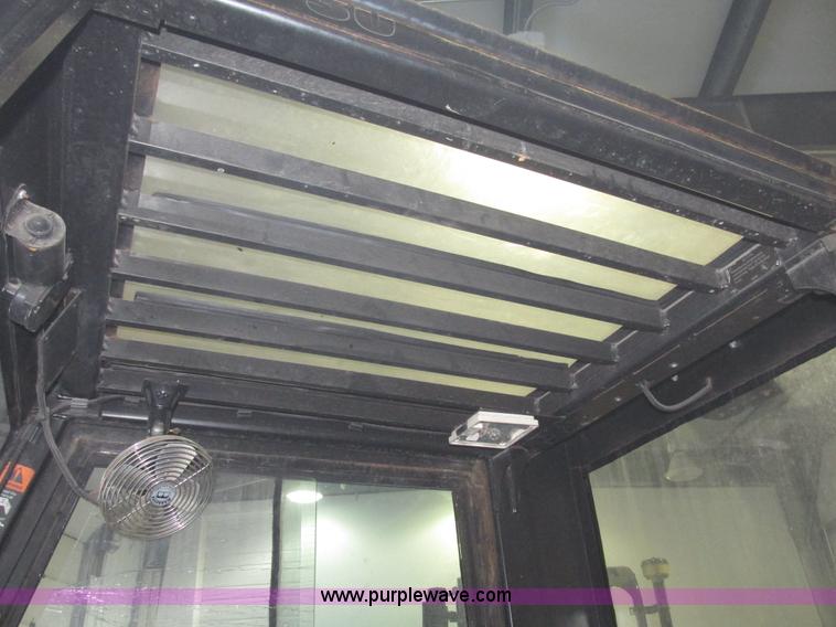 image for item G9839 1998 Clark CGP30 Gensis Type D forklift