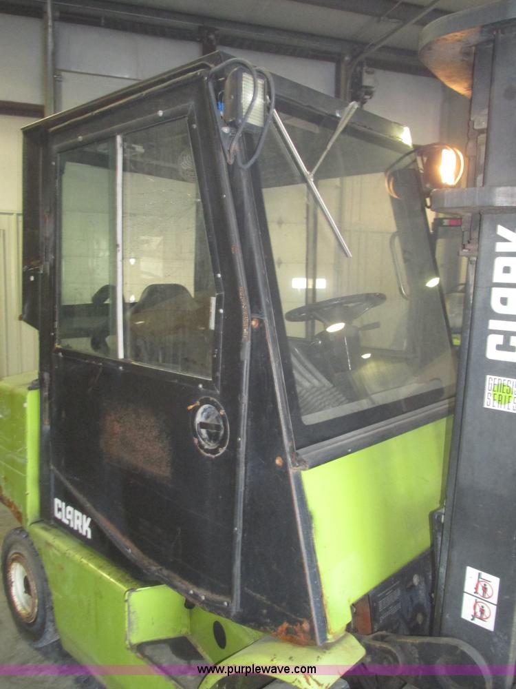 image for item G9839 1998 Clark CGP30 Gensis Type D forklift