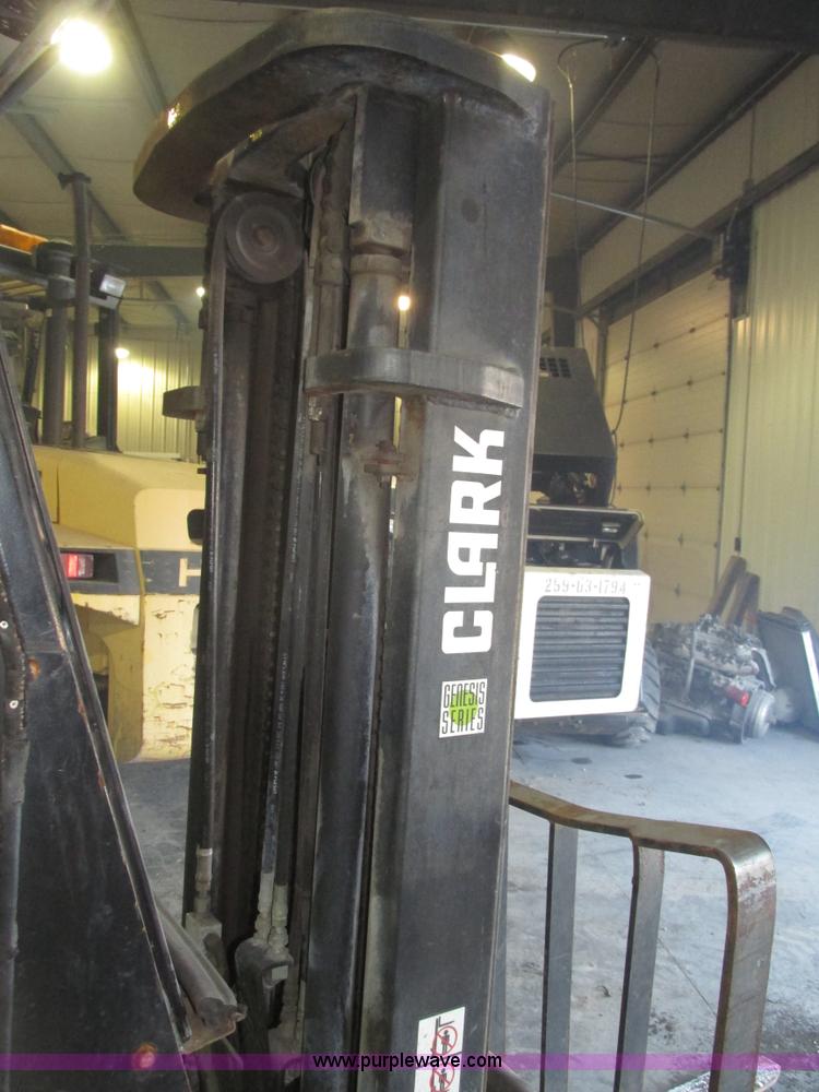 image for item G9839 1998 Clark CGP30 Gensis Type D forklift