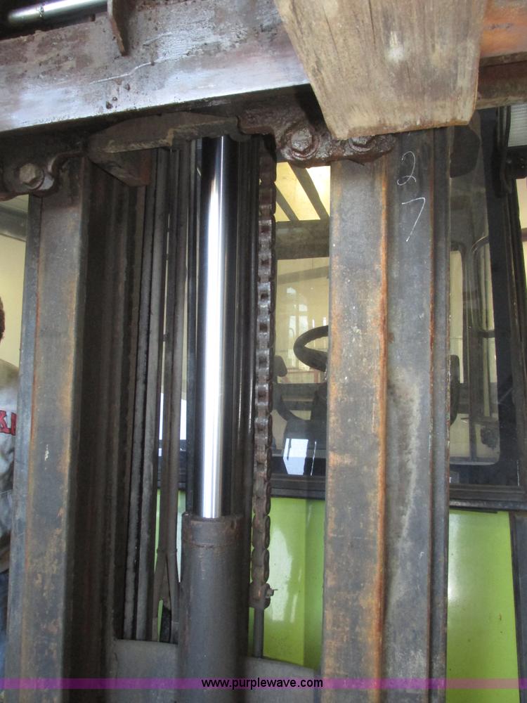 image for item G9839 1998 Clark CGP30 Gensis Type D forklift