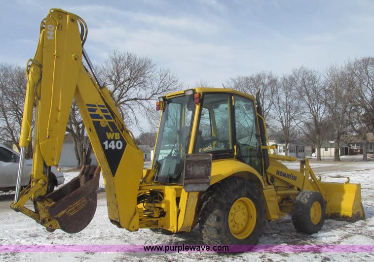 image for item G9852 1999 Komatsu WB140 backhoe