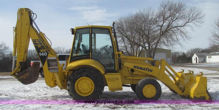 image for item G9852 1999 Komatsu WB140 backhoe