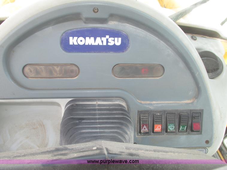 image for item G9852 1999 Komatsu WB140 backhoe