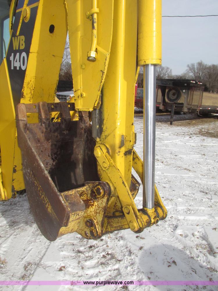 image for item G9852 1999 Komatsu WB140 backhoe