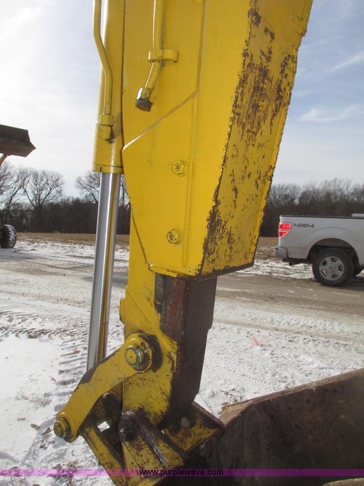 image for item G9852 1999 Komatsu WB140 backhoe