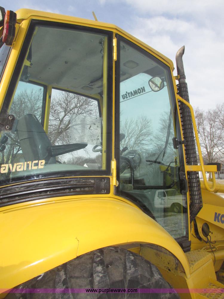 image for item G9852 1999 Komatsu WB140 backhoe