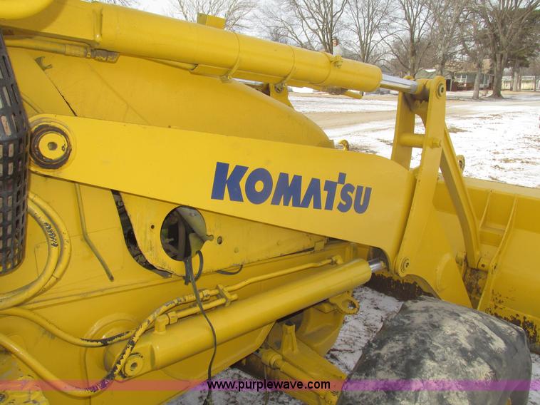 image for item G9852 1999 Komatsu WB140 backhoe