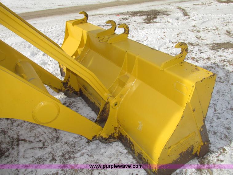 image for item G9852 1999 Komatsu WB140 backhoe