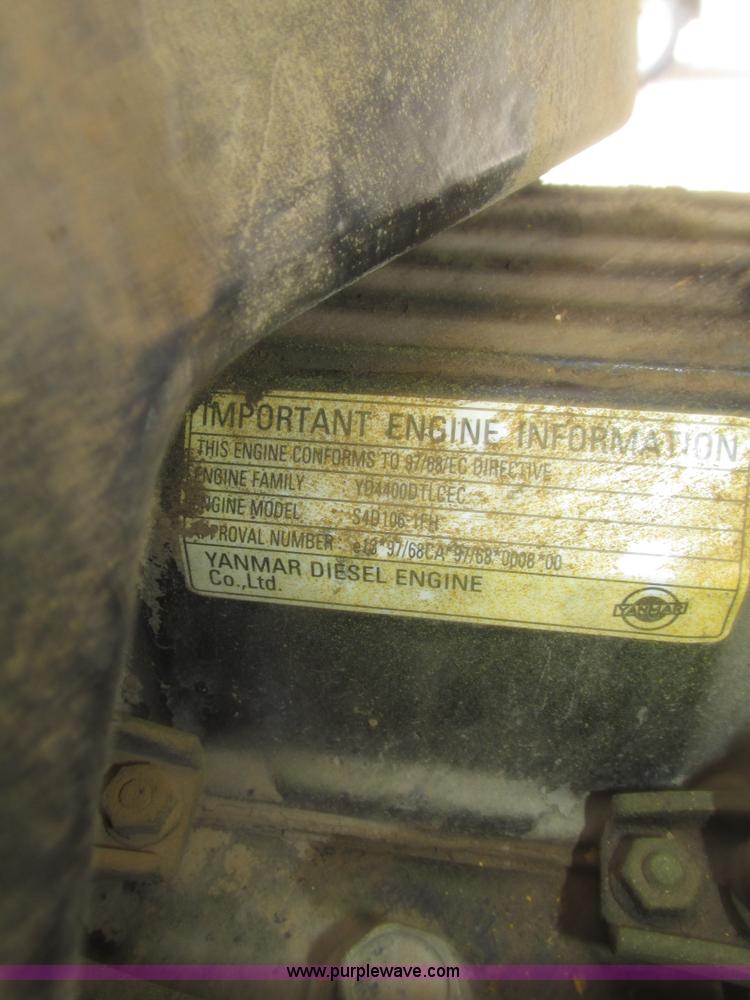 image for item G9852 1999 Komatsu WB140 backhoe