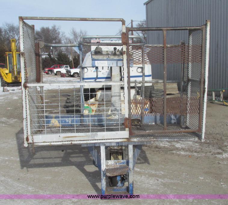 image for item G9853 Mark Lift 42C boomlift