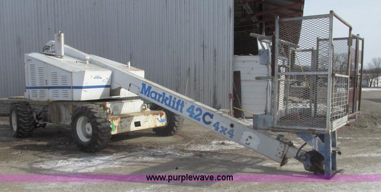 image for item G9853 Mark Lift 42C boomlift